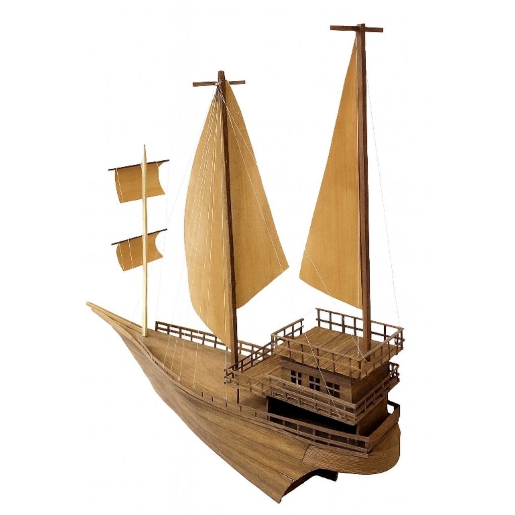 Miniatur kapal (hiasan rumah)