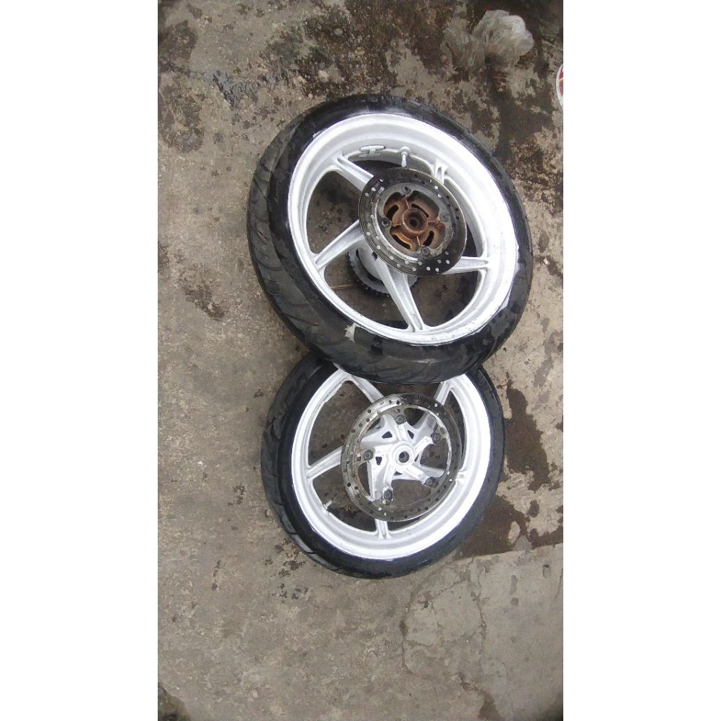 velg pelek depan belakang honda CBR 150 K45 original copotan