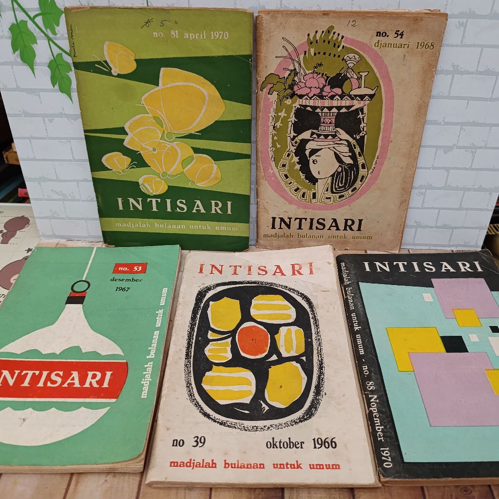 majalah bulanan jaman dulu th 1960-1970 (satuan)
