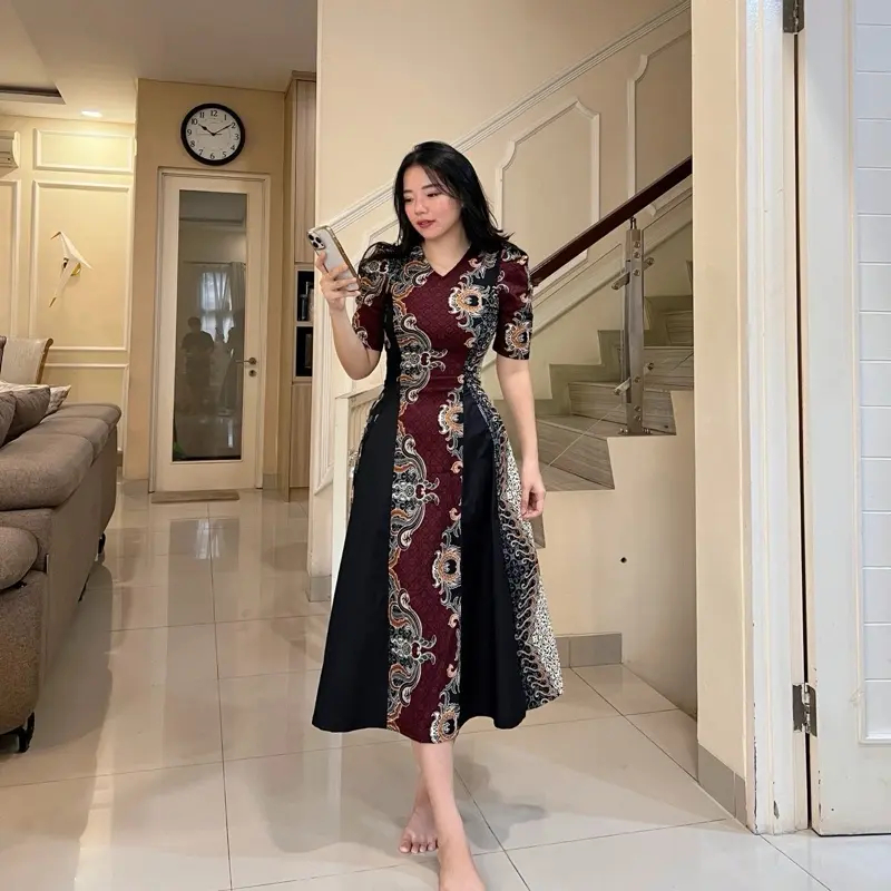 LOVIND Alifah Dress Batik Midi Kombinasi Katun Strecth ( dress batik pendek )