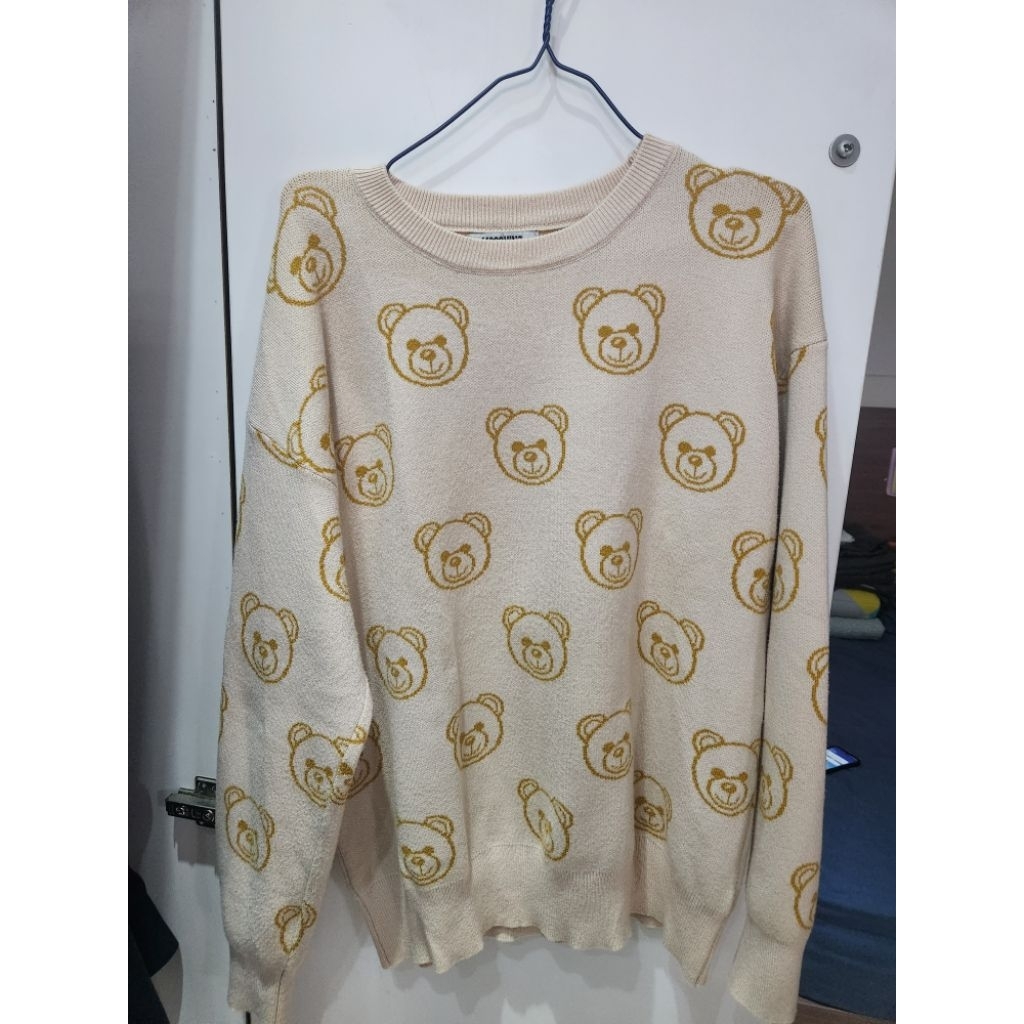sweater moschino