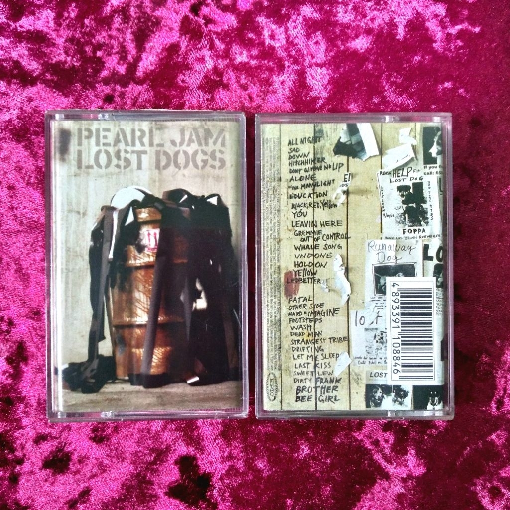 Kaset Pearl Jam - Lost Dogs (Double Cassette)