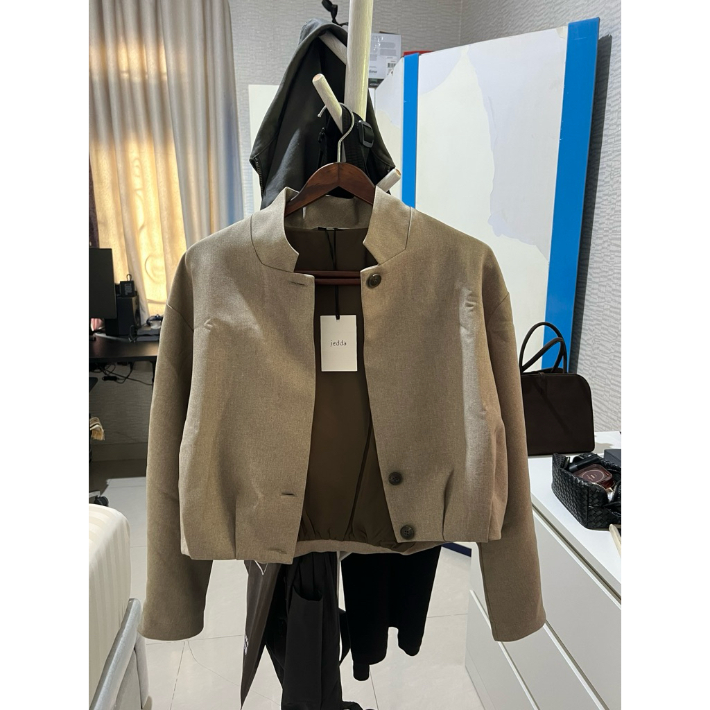 JEDDA Semi Blazer (size M)
