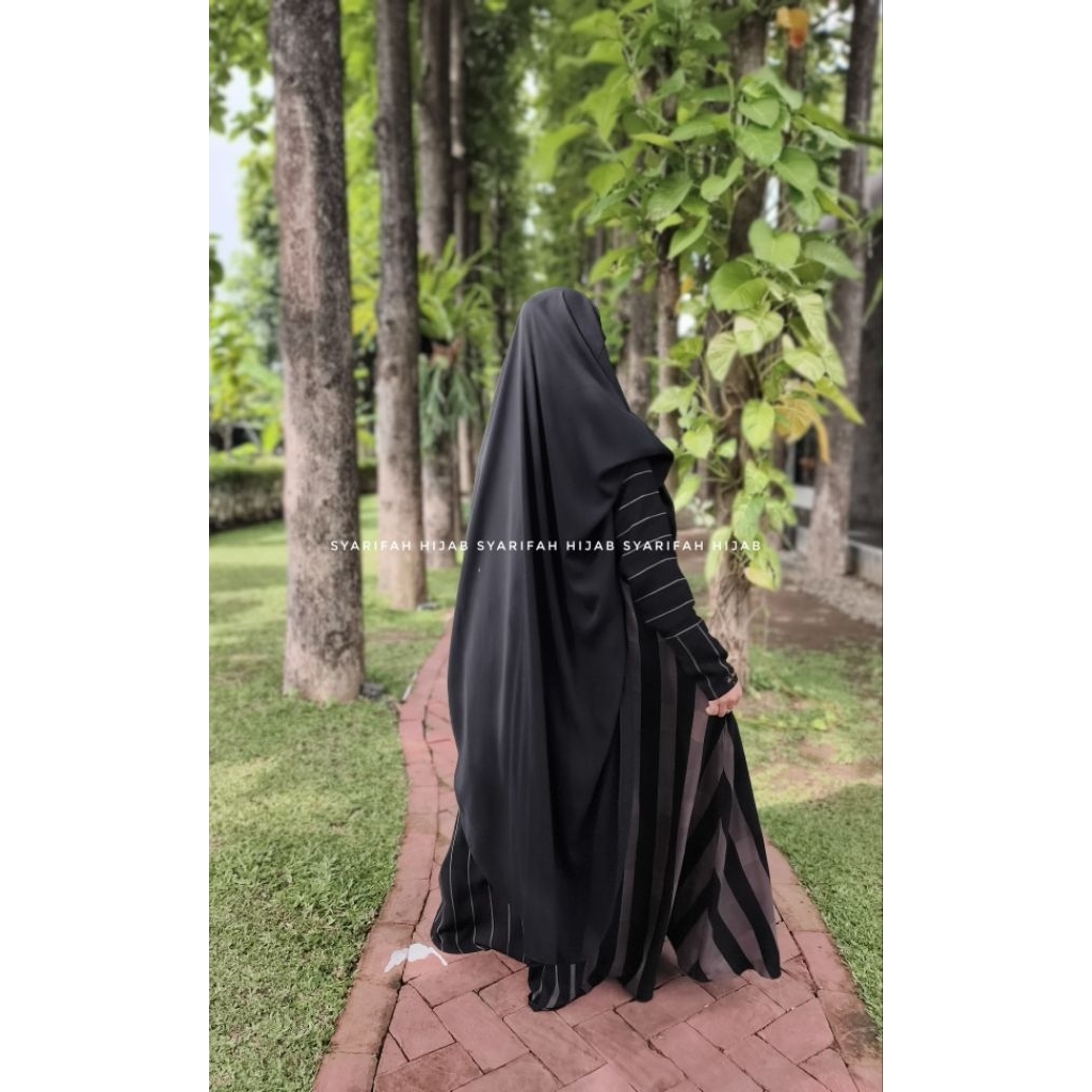 ABAYA JETBLACK STRIPE by SYARIFAH HIJAB