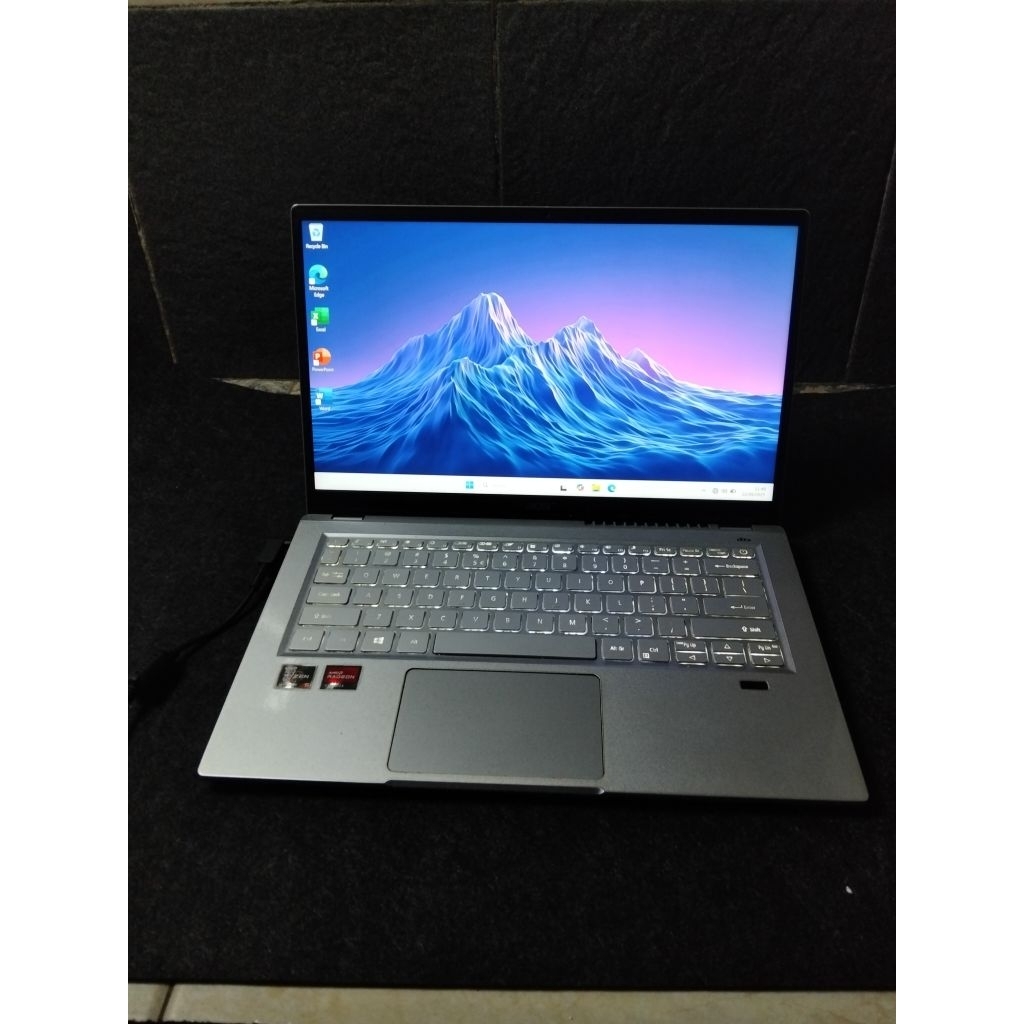Leptop acer Swift infinity 4 AMD Ryzen 5 5500U ram 16gb keyboard nyala fulset