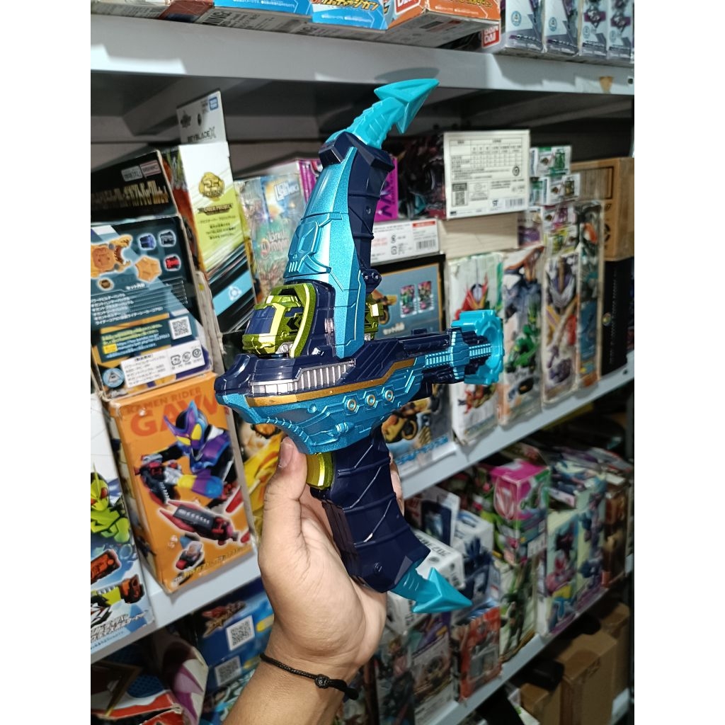 DX KAIZOKU HASSYAR KAIZOKU RESHA KAMEN RIDER BUILD