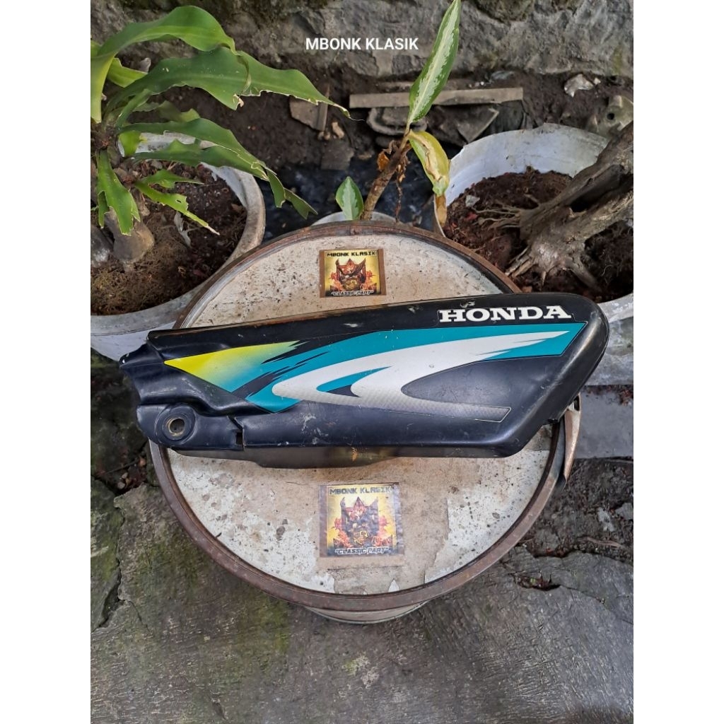 tutup aki honda grand ORIGINAL cover aki grand tepong aki astrea grand box accu honda astrea grand b