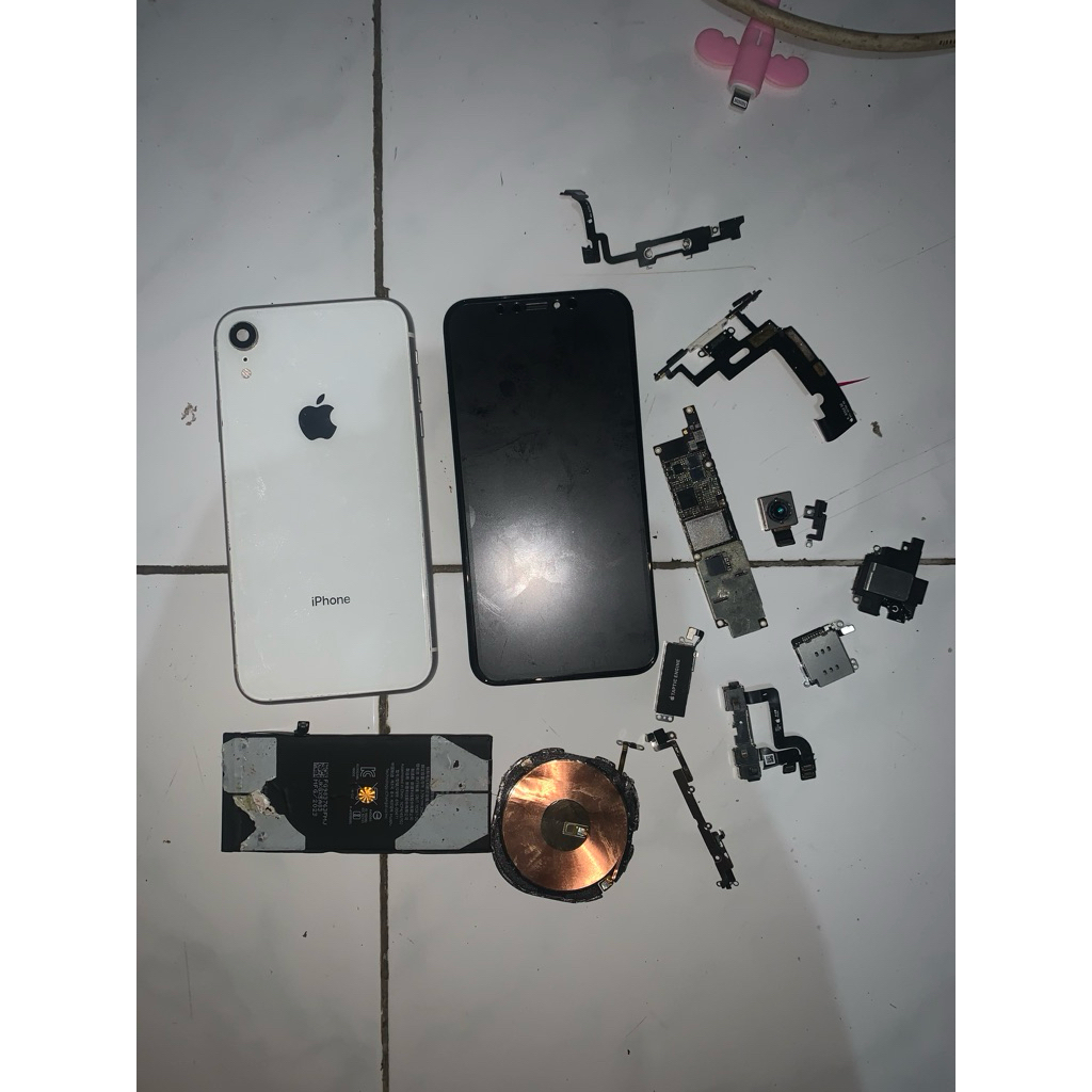 Spare Part iPhone Xr Original Part iPhone Xr Nominus Part iPhone Xr Copotan Unit iPhone Xr Baterai i