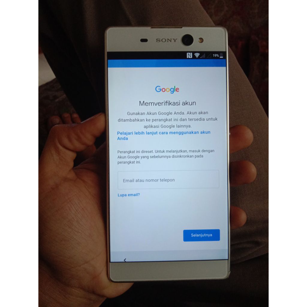 Sony Xperia XA Ultra minus