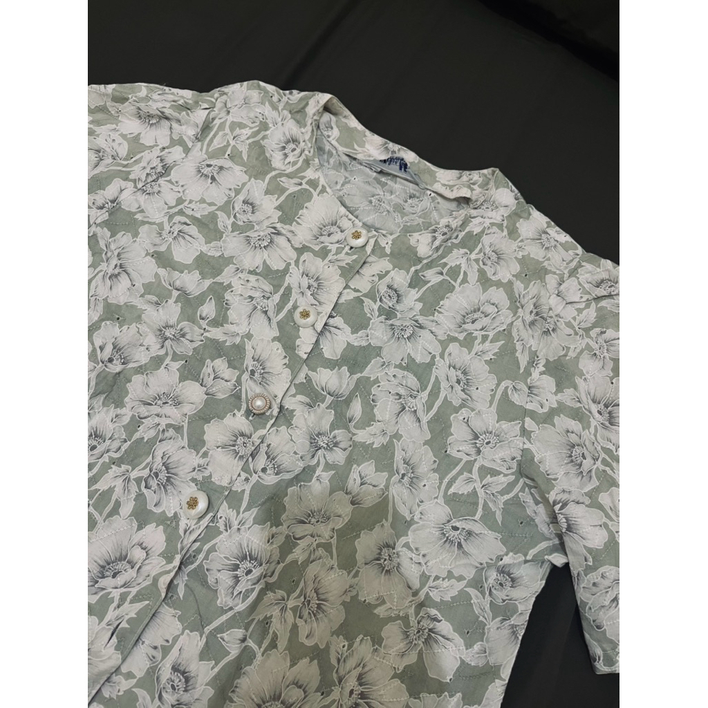 blouse bunga vintage