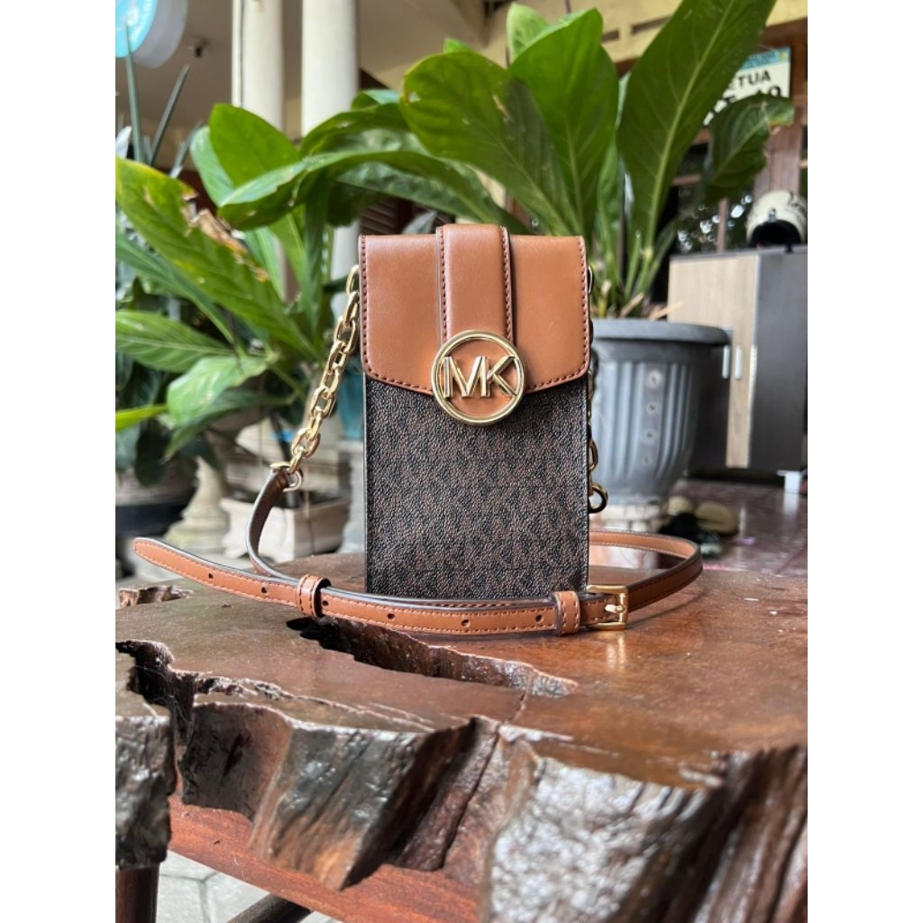 MK Carmen Phone Crossbody Bag Tas HP Preloved