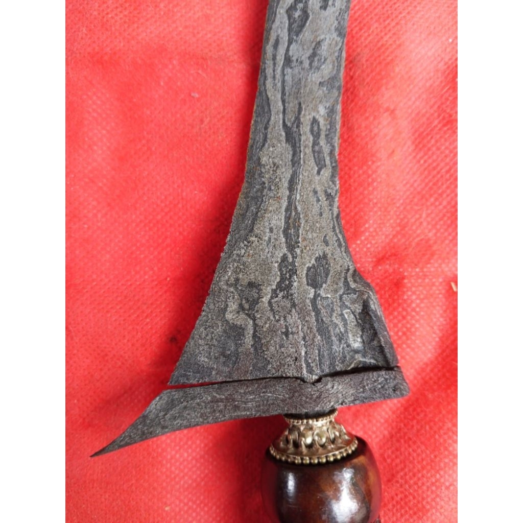 Keris Brojol patrem sepuh