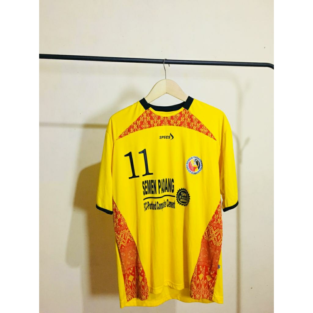 Orginal jersey Semen Padang 2012 away