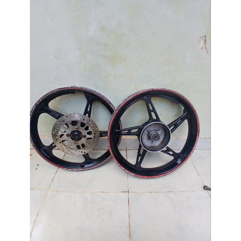 Velg/Pelek Yamaha Jupiter Z /Jupiter MX/  PNP Vega New Vega Zr/Jupiter Robot Copotan Original