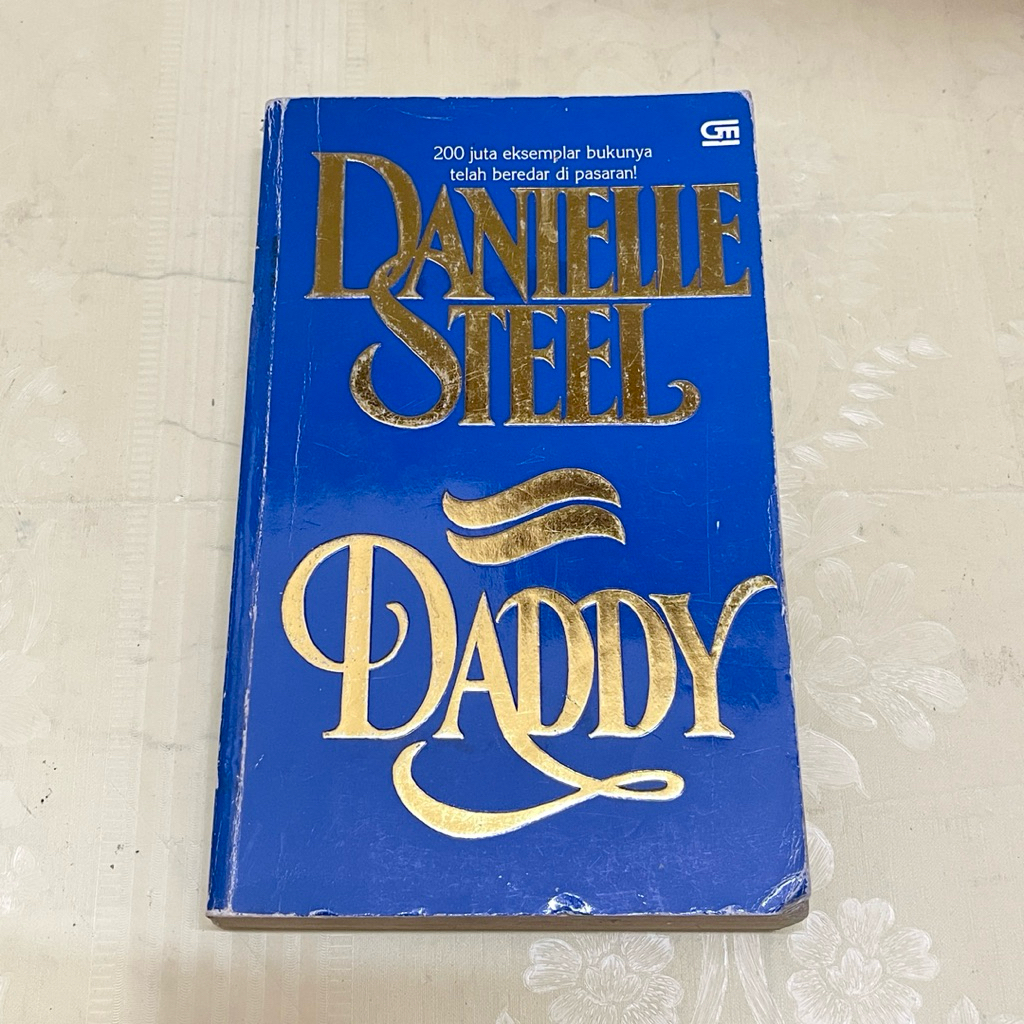 Novel DADDY oleh DANIELLE STEEL