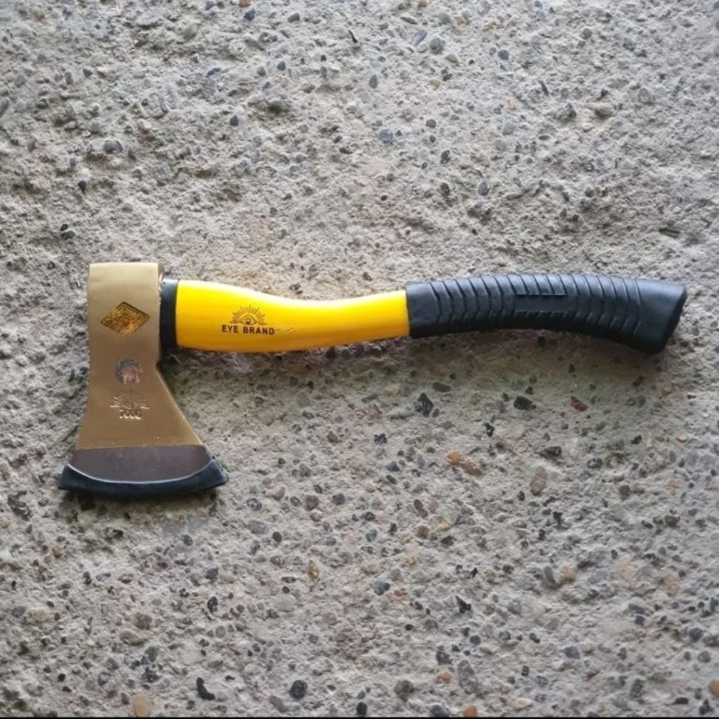 Kapak Kayu gagang Fiber Cap Mata / Kampak Eye Brand 700gr