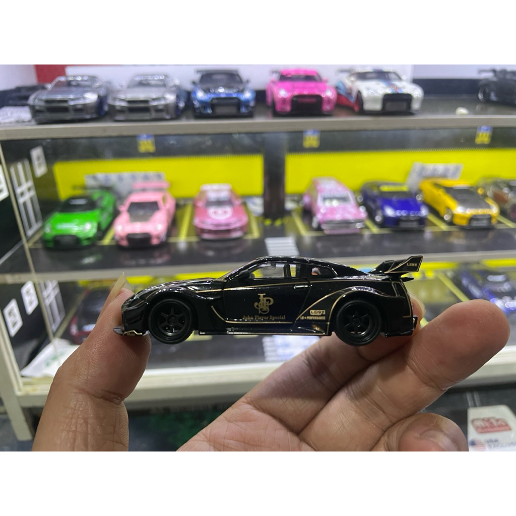 Mini GT R35 JPS