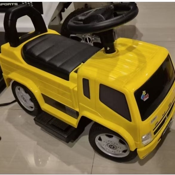 mainan anak mobil mobilan aki tolocar pmb fuso kuning