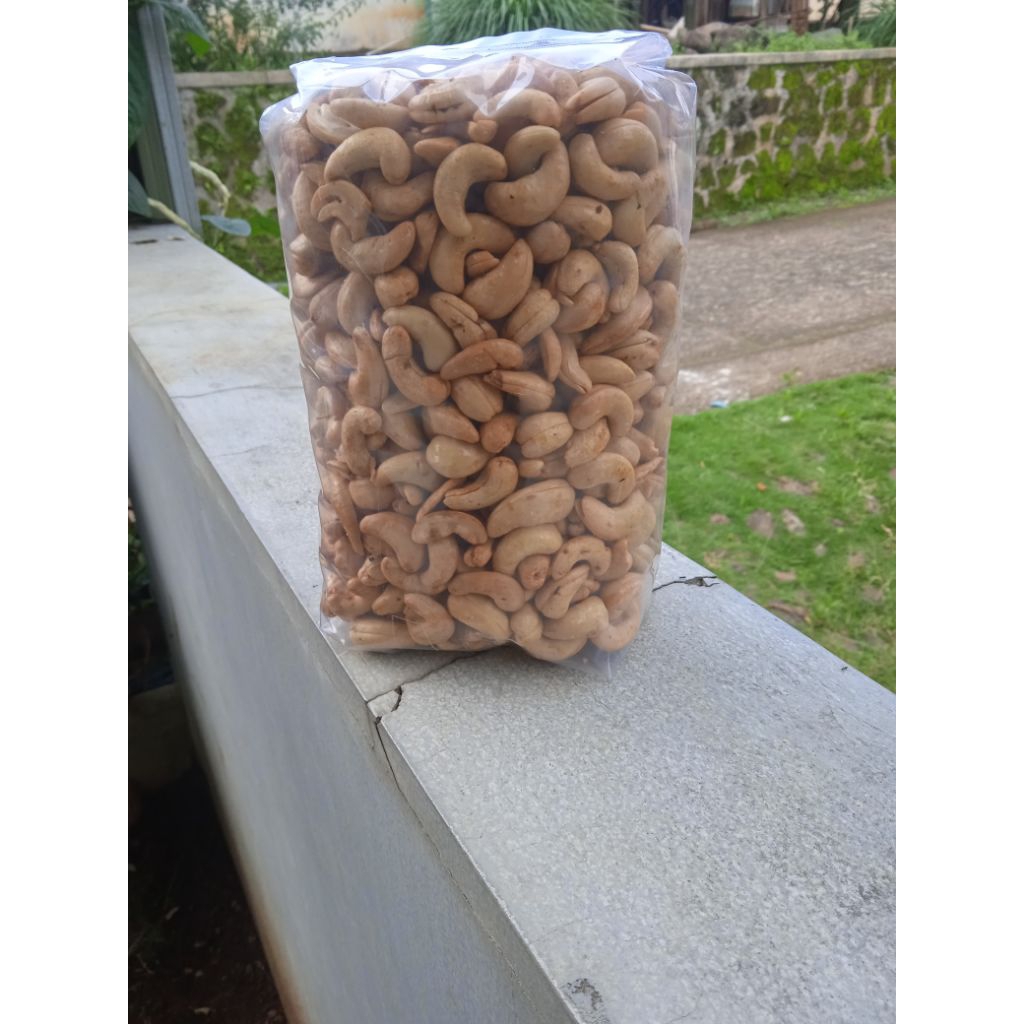 Kacang Mete Super