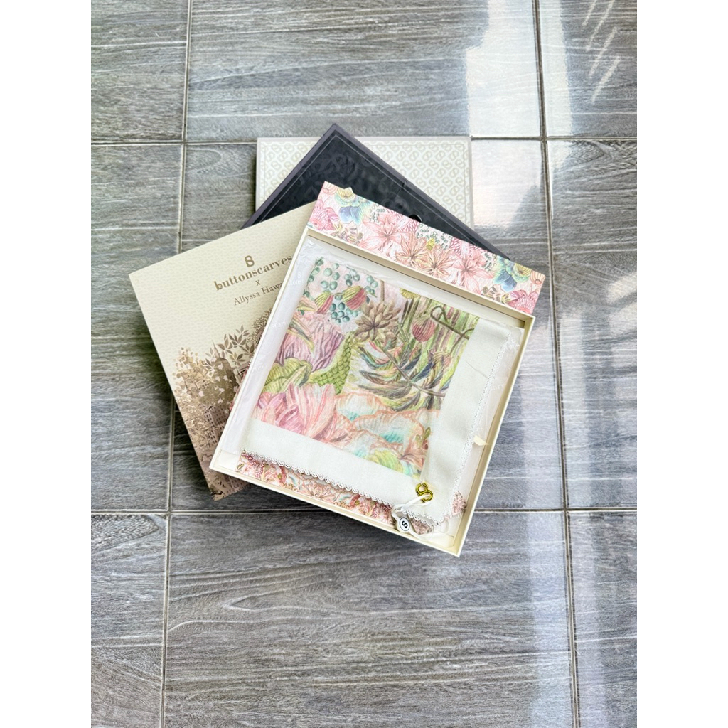 PRELOVED NEW HIJAB BUTTONSCARVES ORI 100% BEST SELLER