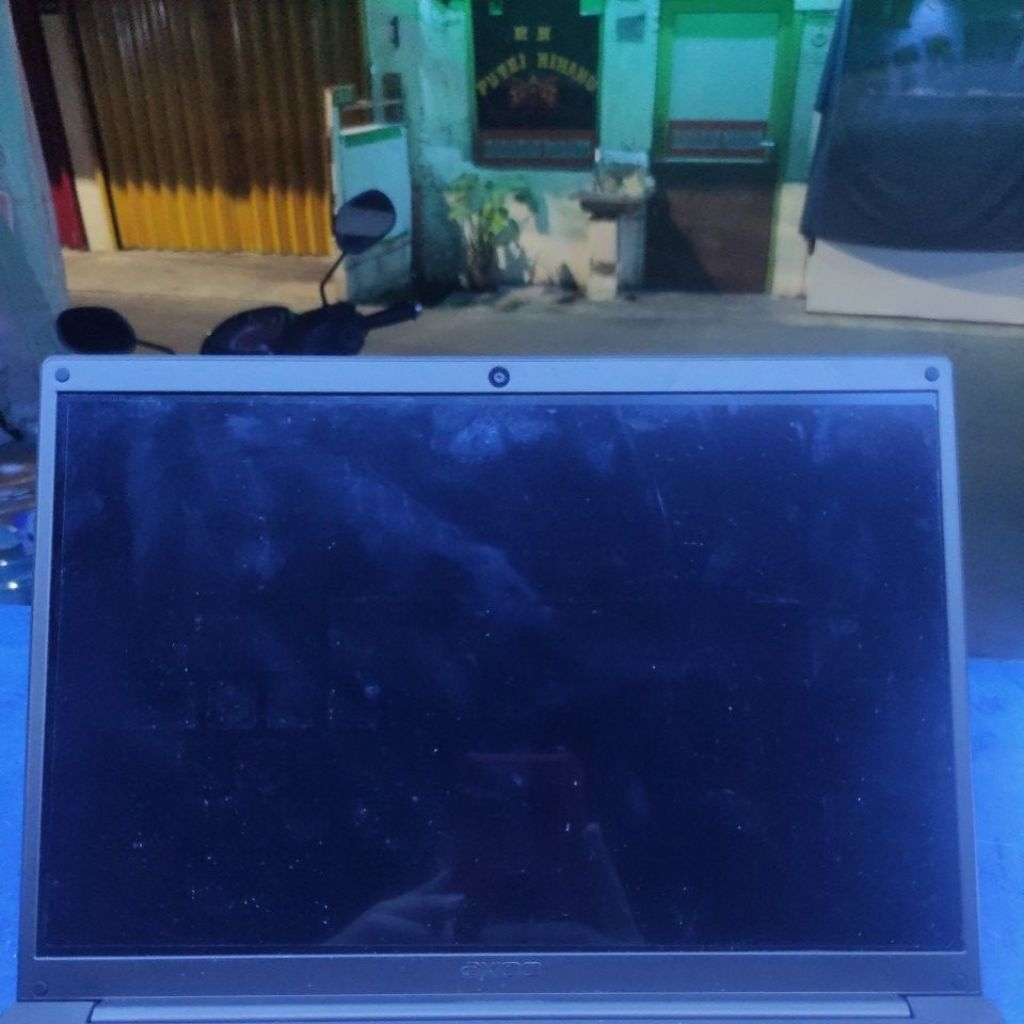 lcd axio mybook 14F second brng bgus