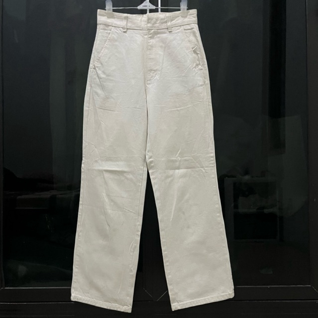 GU Jeans Kulot Loose Pants Broken White