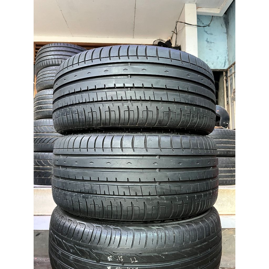 Ban Accelera PHI R 255 35 r20 2Pcs