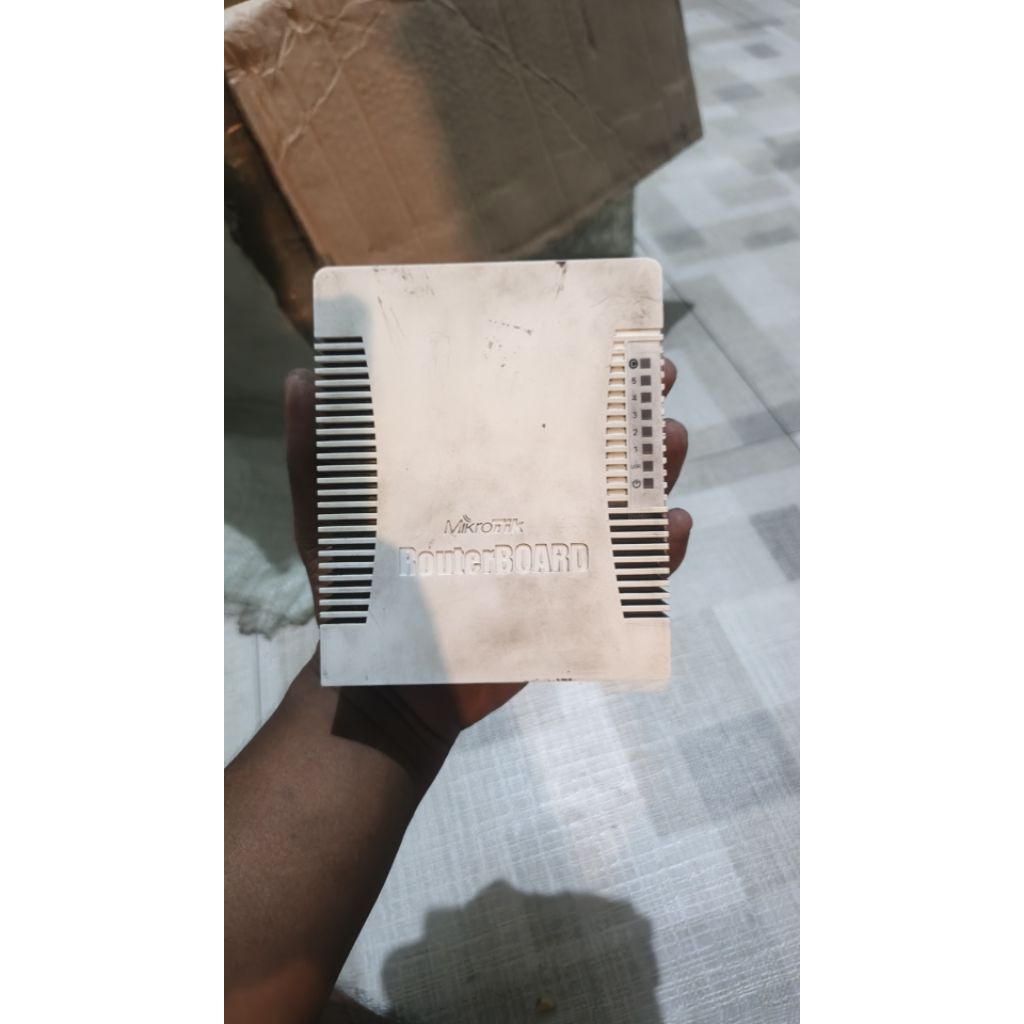 Mikrotik CRS106-1C-5S Second / Bekas