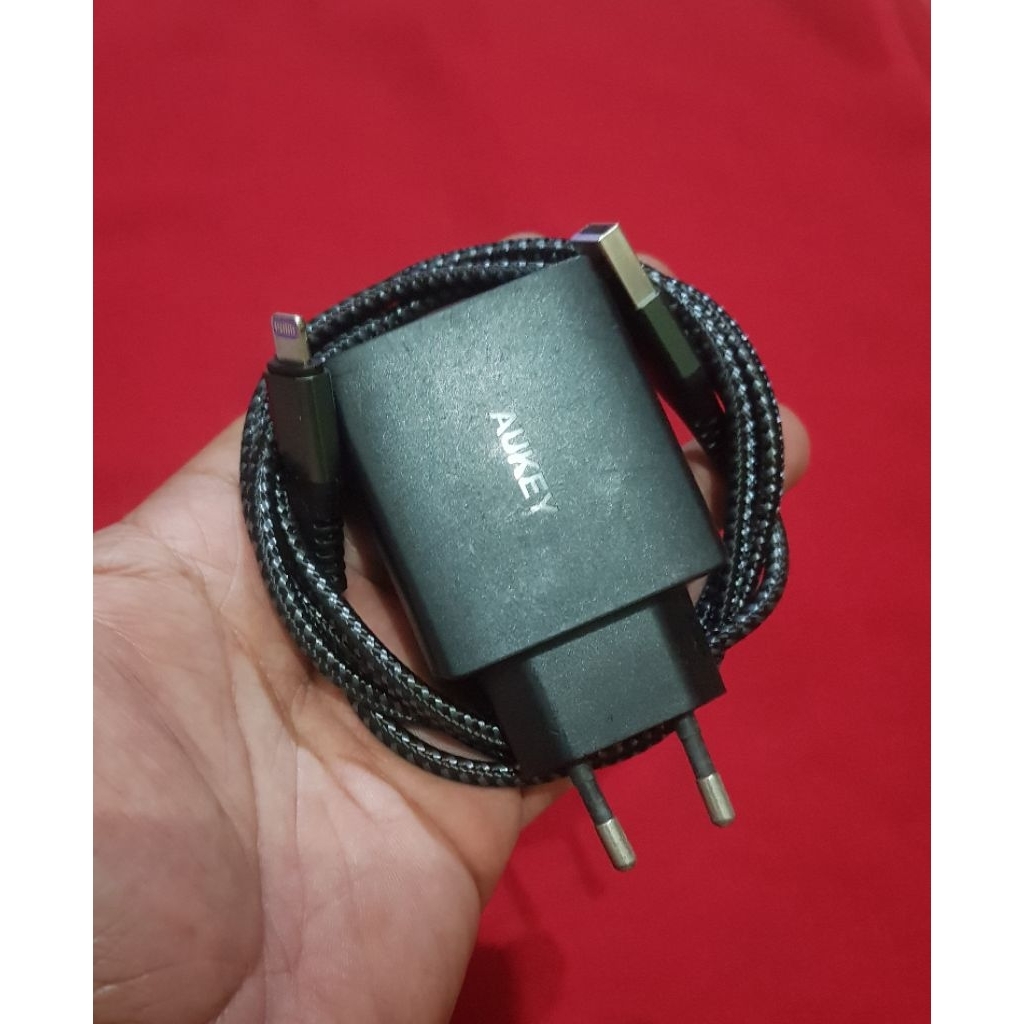 Charger ORI Aukey ex pake iphone XR/11 Fast 20watt siap pake