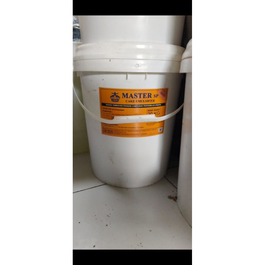 kaleng /Ember bekas 20 kg kuat dan tahan banting