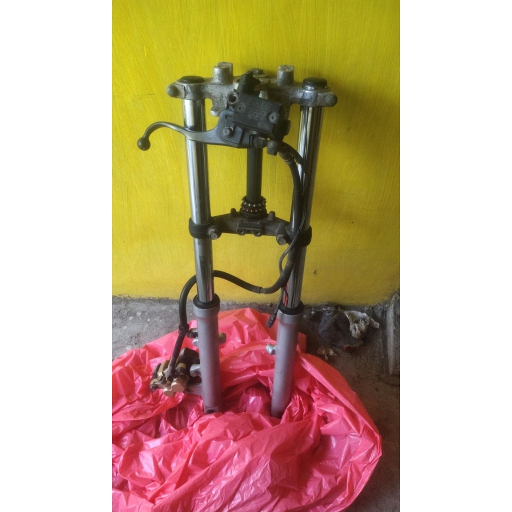Shock Depan Scorpio Set Pengereman Ori Copotan motor