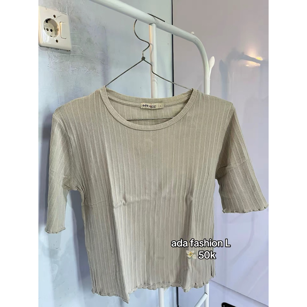 PRELOVED KAOS ADA FASHION