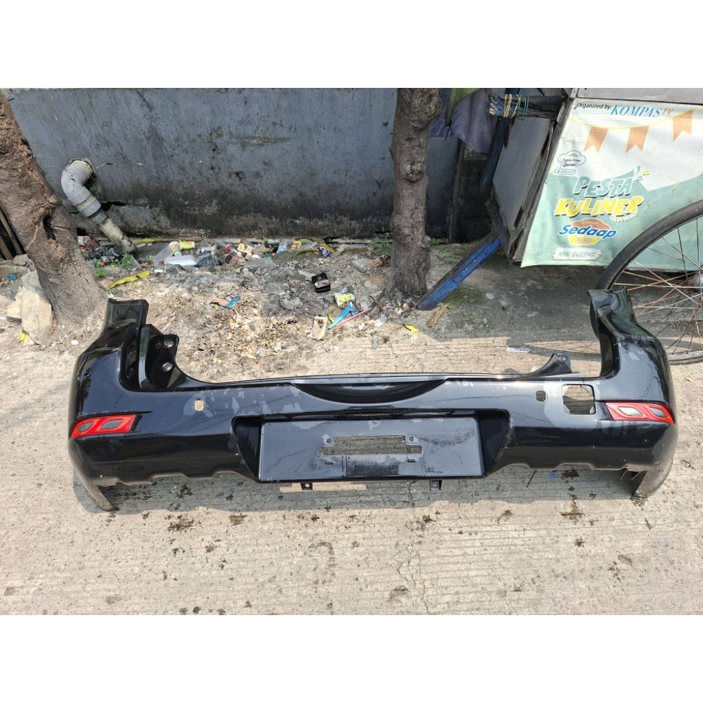 Bumper Bemper Belakang Toyota Rush 2010 Original