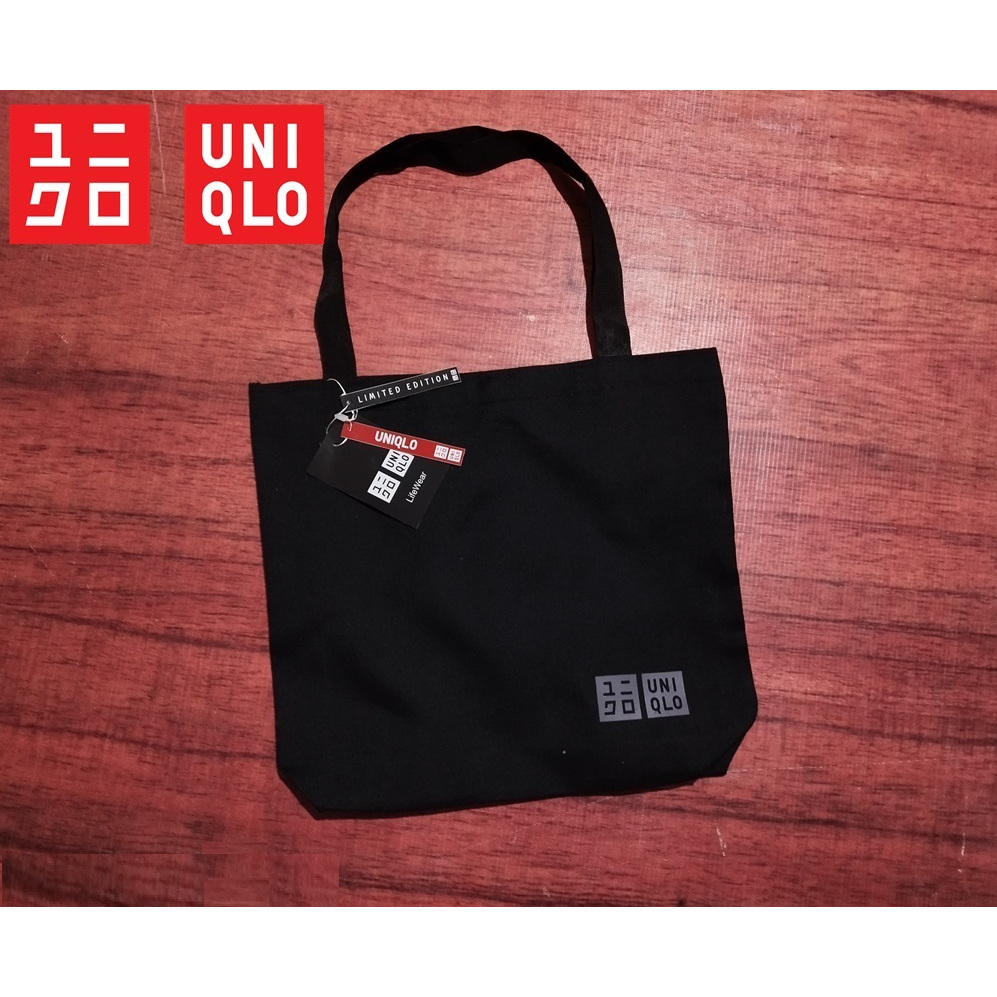 Uniqlo Tote bag Kanvas Hitam / Tas Uniqlo