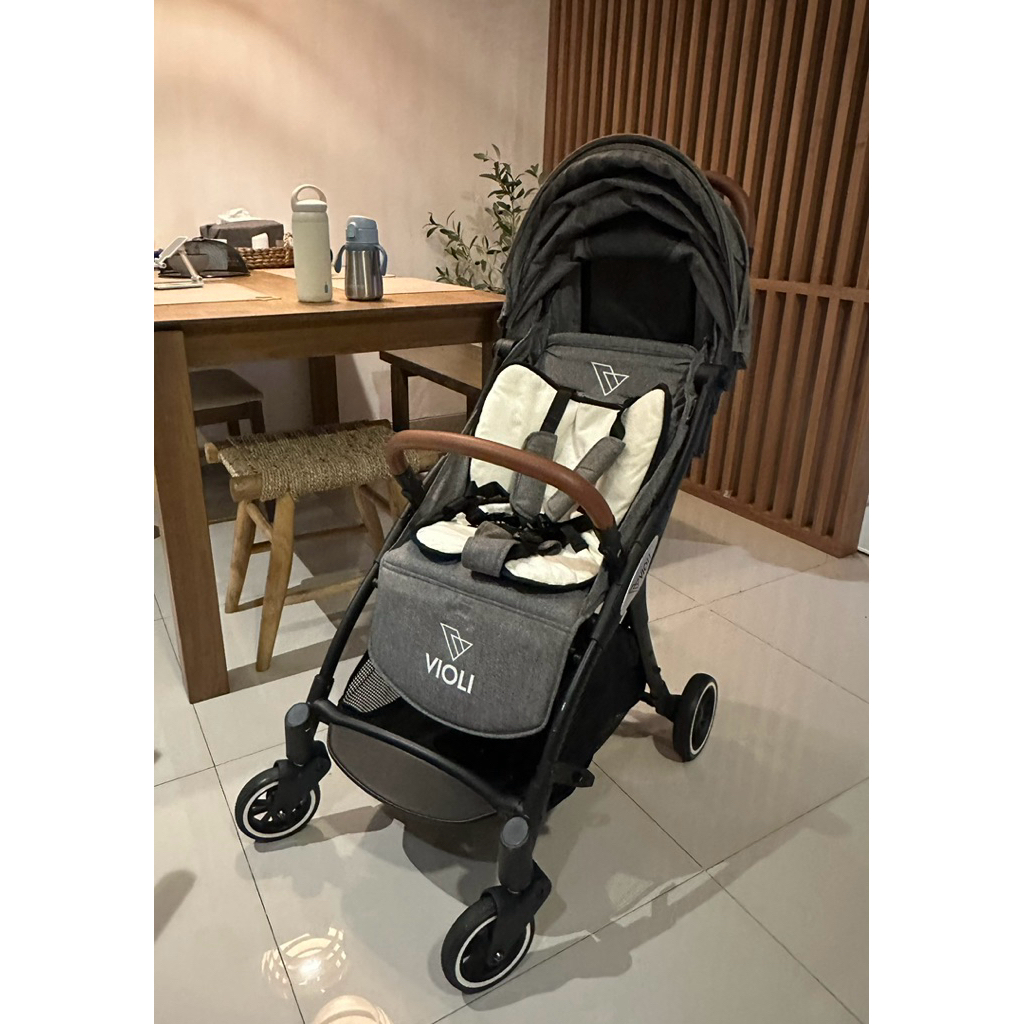 Preloved stroller Violi auto fold