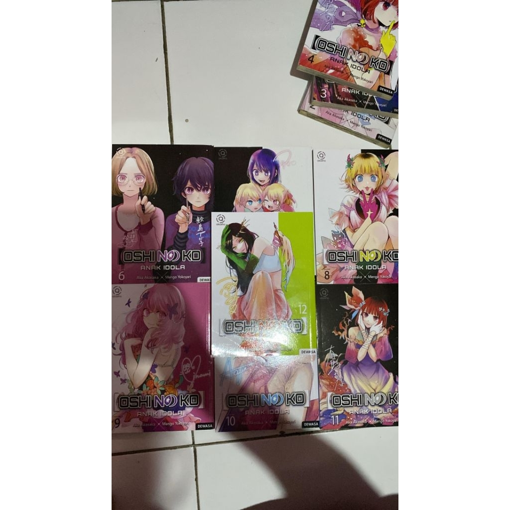 WTS komik oshi no ko set vol 6 -12 preloved/kolpri (read desk)