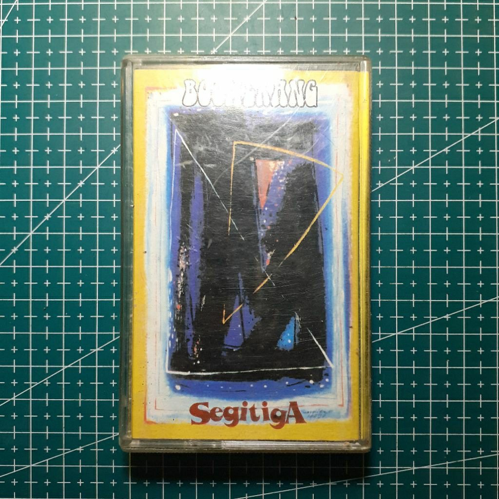 Kaset Boomerang - Segitiga