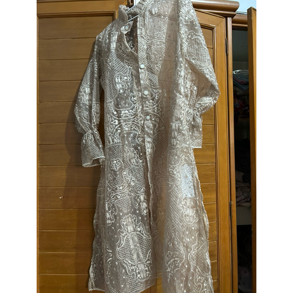 haidee & orlin alaia maja