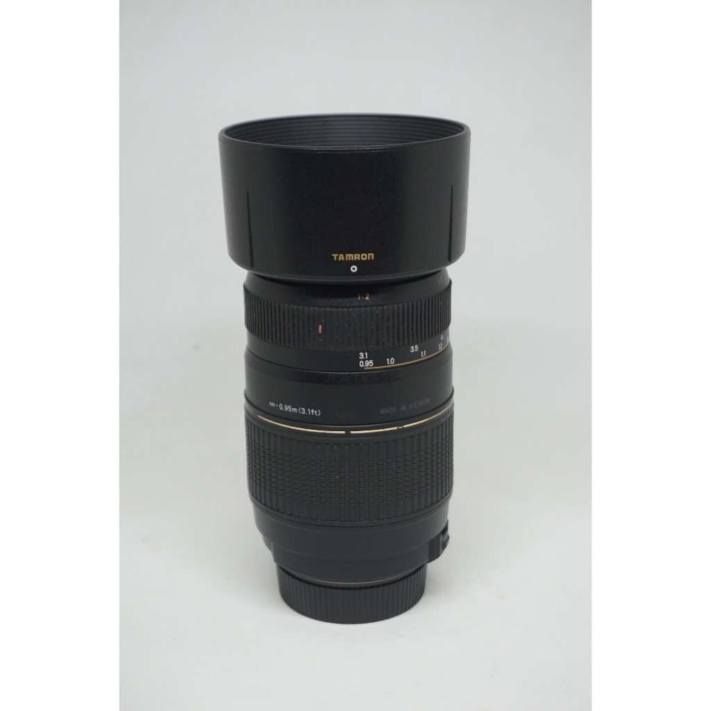 Lensa tamron 70 300mm tele macro for nikon
