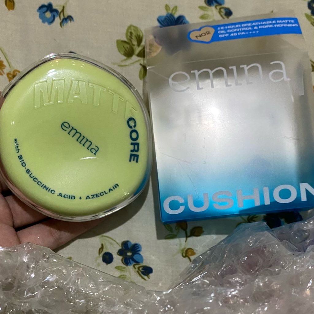 emina glow & matte 3in1 skincare cushion shade N02