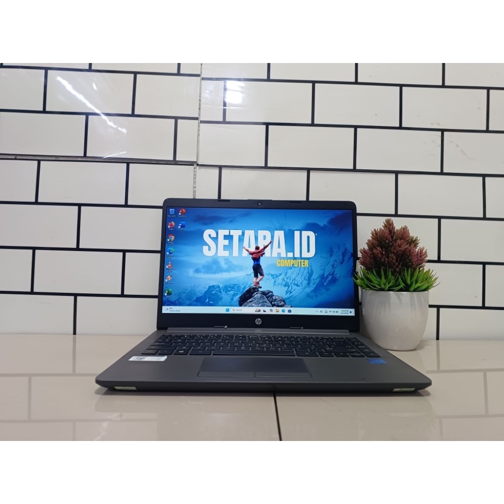 Laptop Hp 240 G8,Intel Core i3 Gen 11,Ram 8Gb,Ssd 256Gb