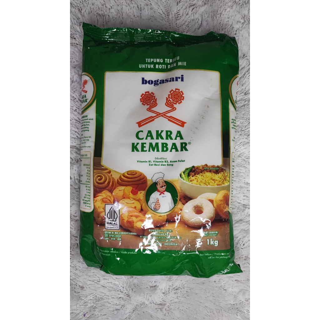 Tepung Terigu Cakra Kembar Premium 1 Kg / 1000g