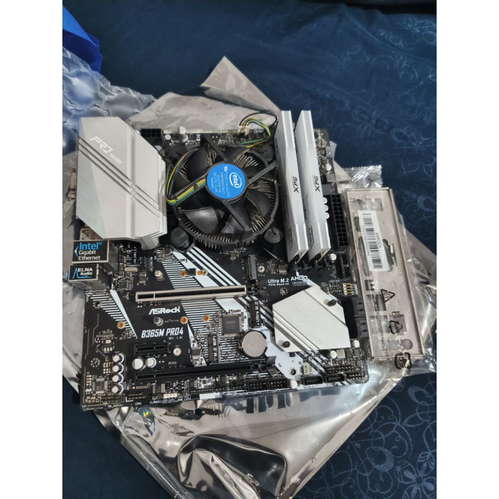 Paketan Mobo B365 Pro 4 I5 9400F Second