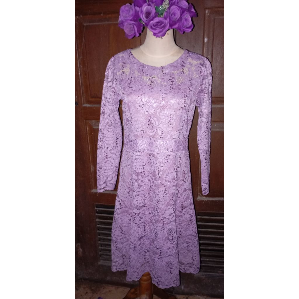 lilac lace brukat blink midi dress