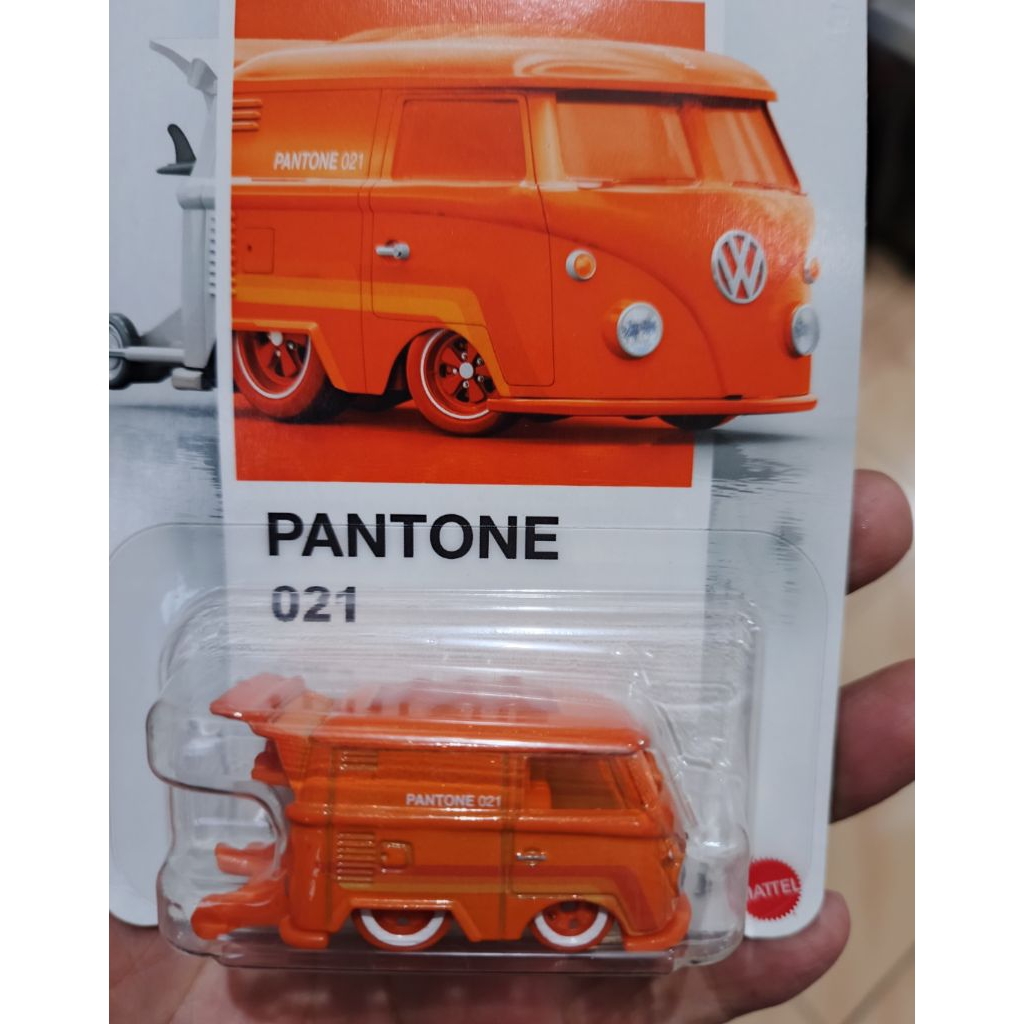 kool kombi pantone