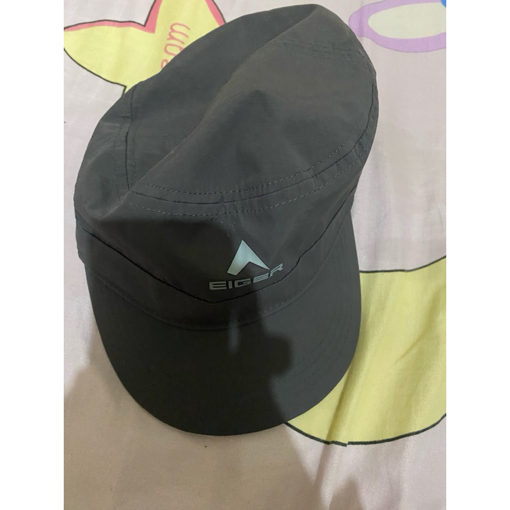 topi eiger original buat naik gunung