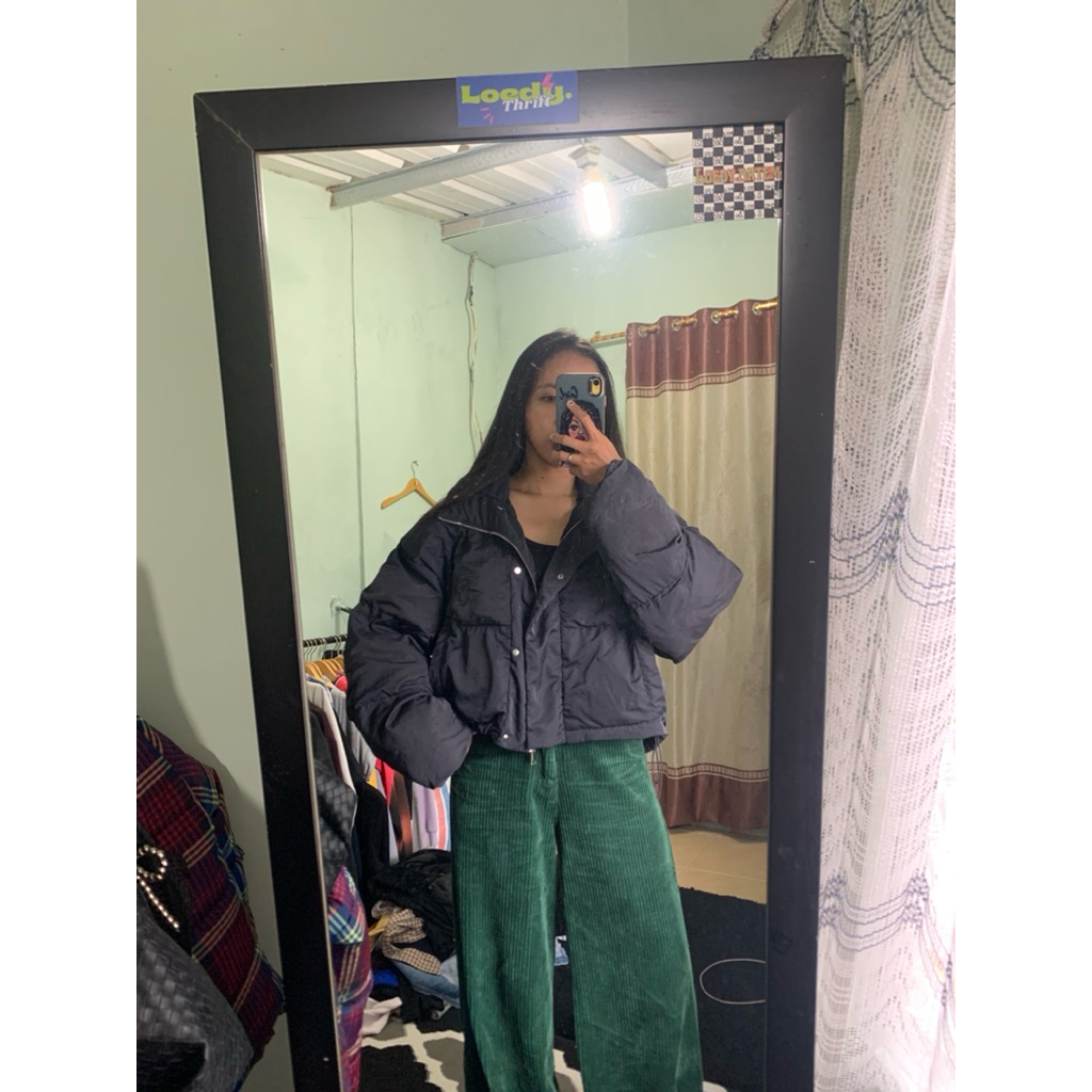 preloved puffer crop jacket hitam