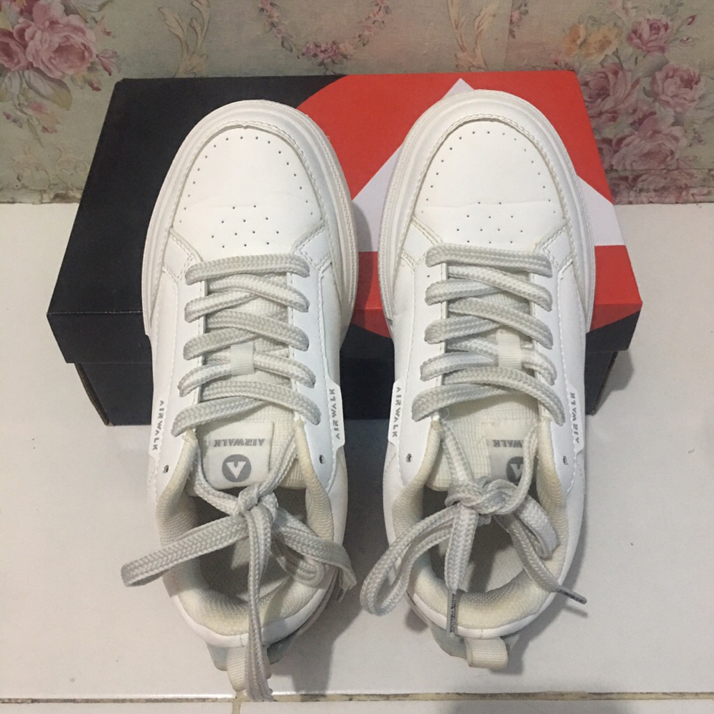 Original Sepatu Airwalk white size 39 sepatu sneakers perempuan