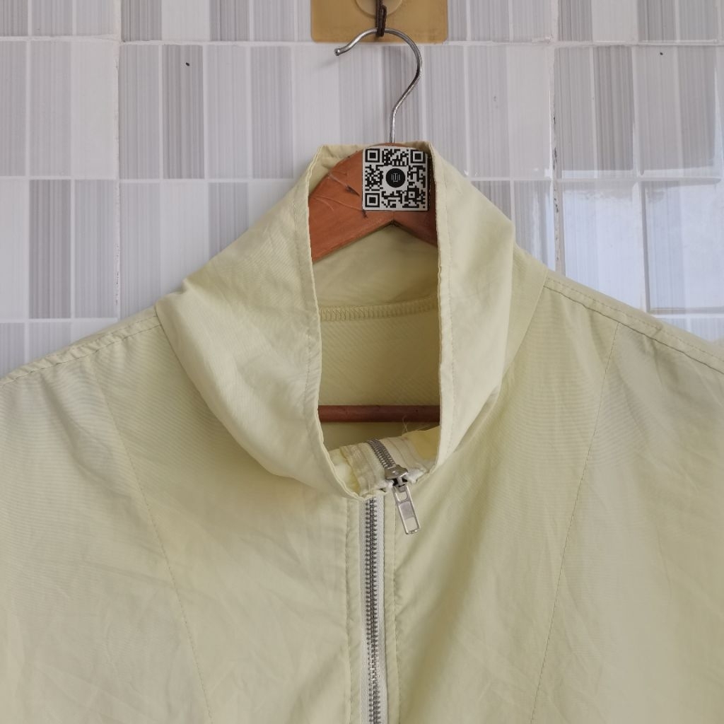 1117. HALFZIP WARNA ORANGE BOXY SIZE L  PRELOVED