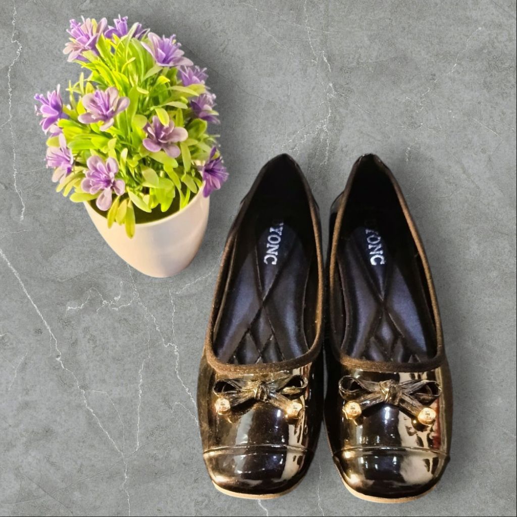 SEPATU WANITA FLAT SHOES PITA EMPUK SEPATU WANITA WARNA HITAM KOMBINASI PITA SEPATU KERJA